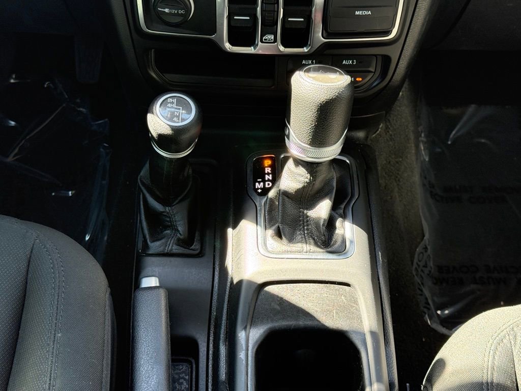 Used 2021 Jeep Wrangler Unlimited Sport image 12