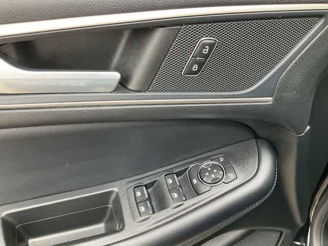Used 2022 Ford Edge SEL w/ Convenience Package AWD/4WD image 14