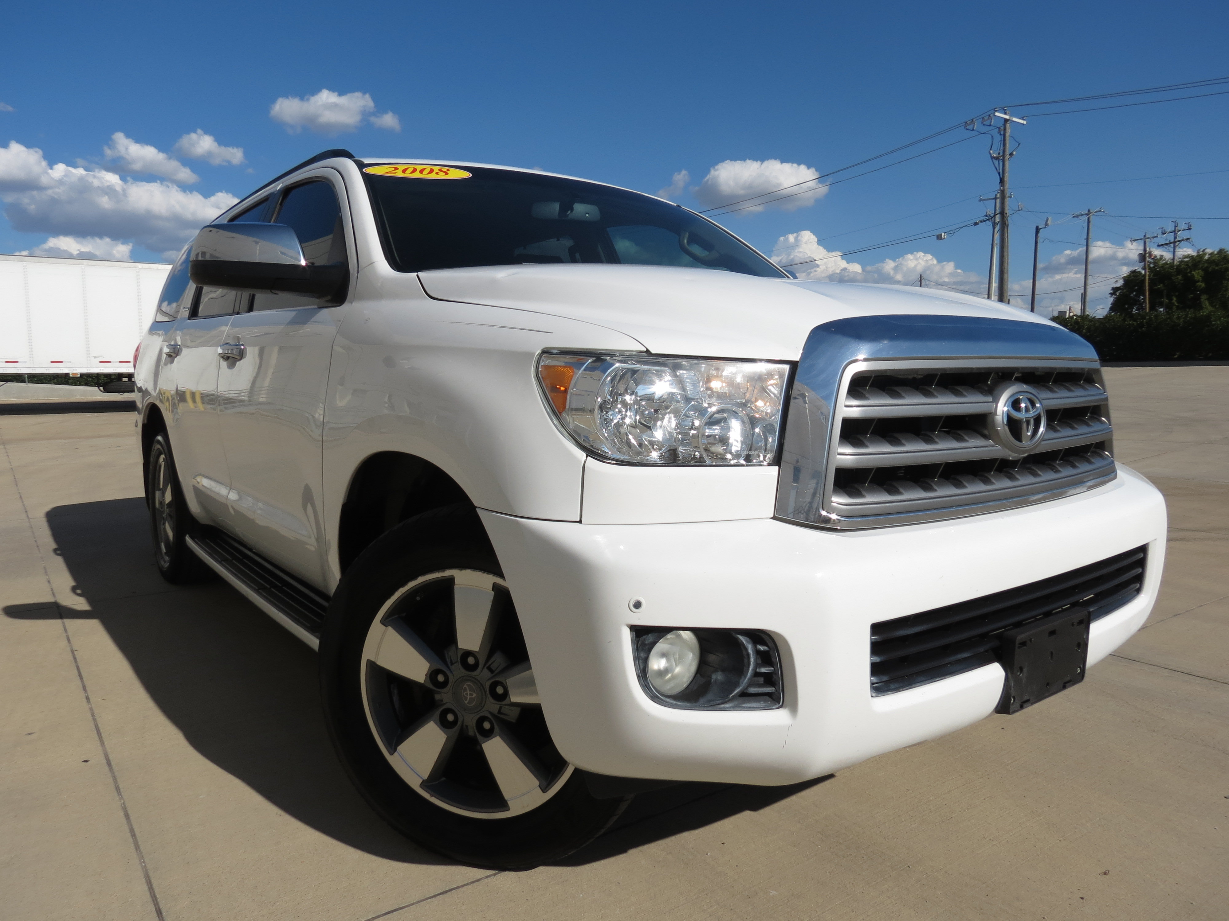 Used 2008 Toyota Sequoia Limited RWD image 2