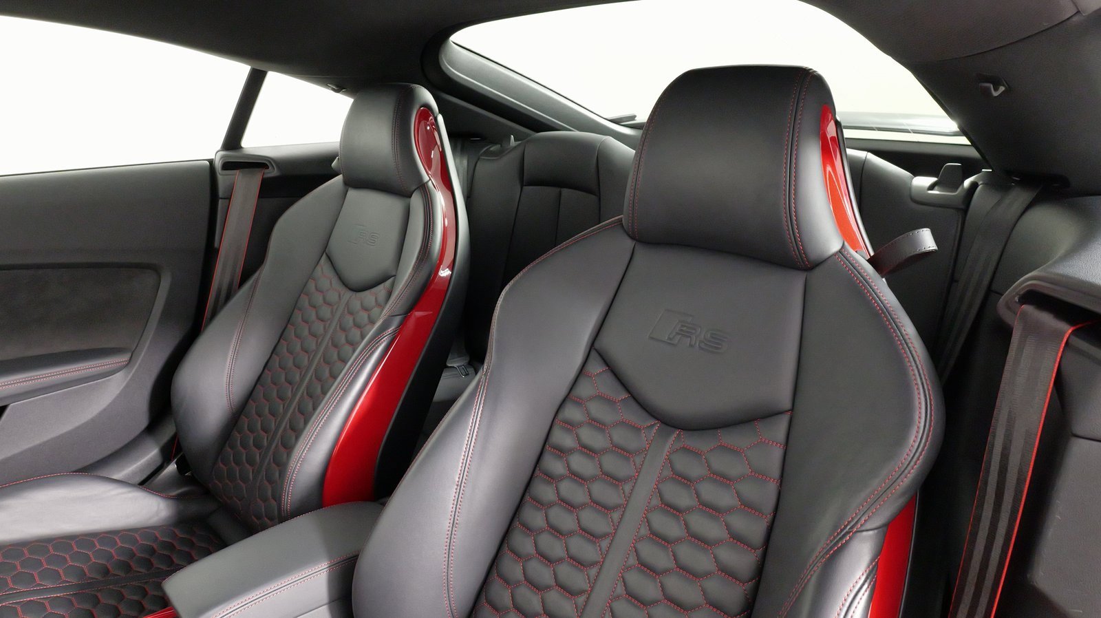 Used 2021 Audi TT RS image 31