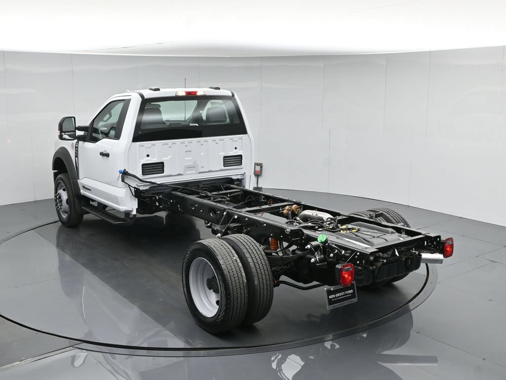 New 2026 Ford F450 XL w/ XL Chrome Package RWD image 31
