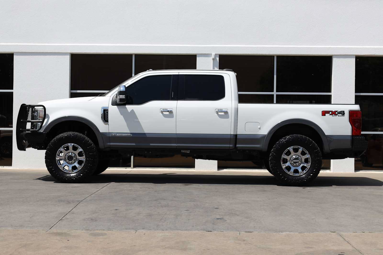 Used 2022 Ford F250 Lariat w/ Lariat Ultimate Package AWD/4WD image 12