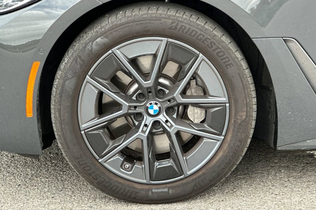 Used 2023 BMW i4 eDrive35 w/ Premium Package image 31