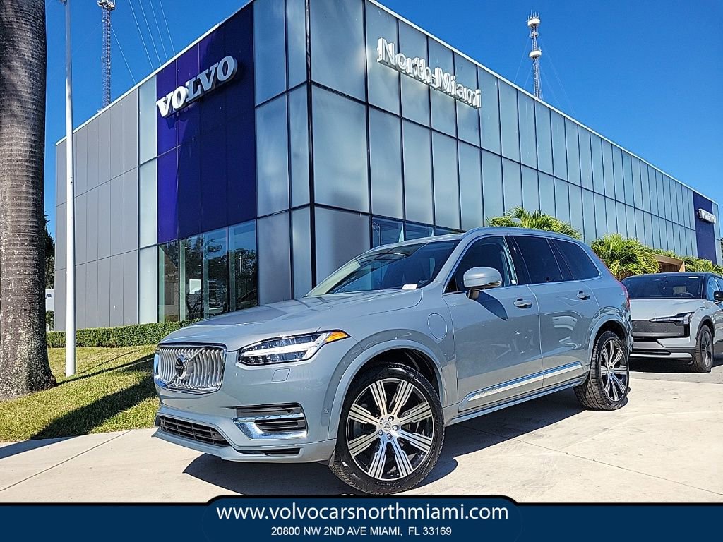 Used 2023 Volvo XC90 T8 Plus