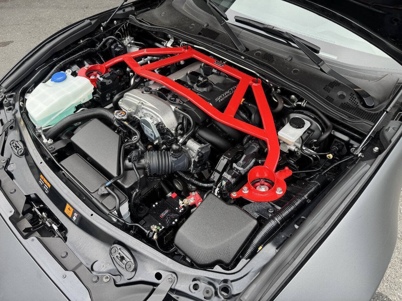 Used 2017 MAZDA MX-5 Miata Club w/ Brembo/BBS Package RWD image 14