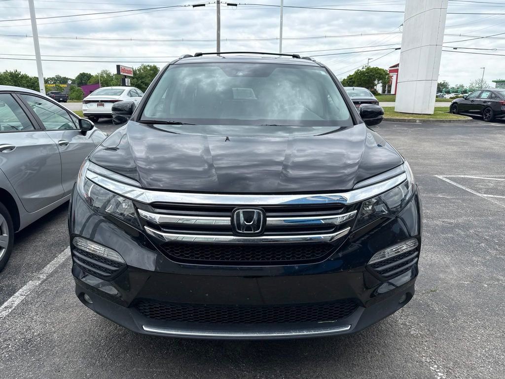 Used 2017 Honda Pilot Touring image 2