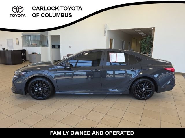 Used 2026 Toyota Camry SE FWD image 3