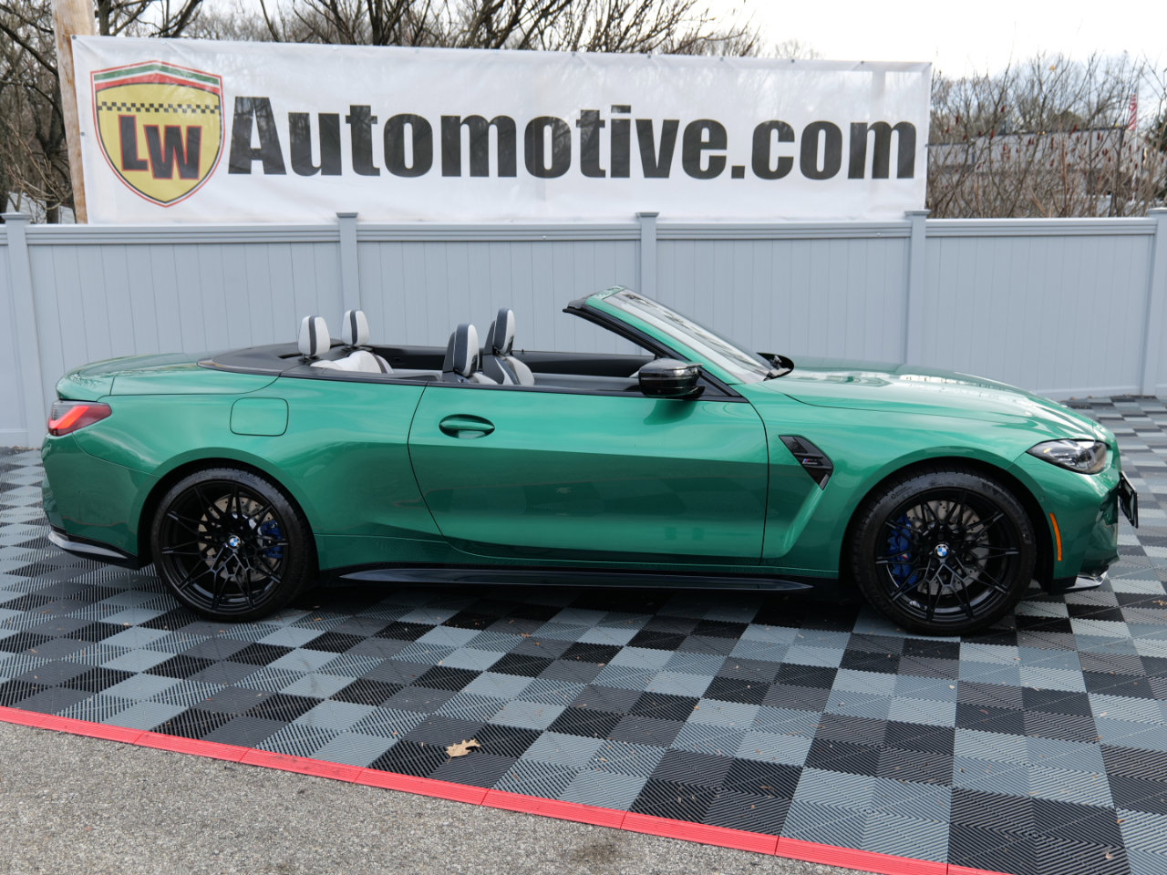 Used 2022 BMW M4 xDrive Competition image 4