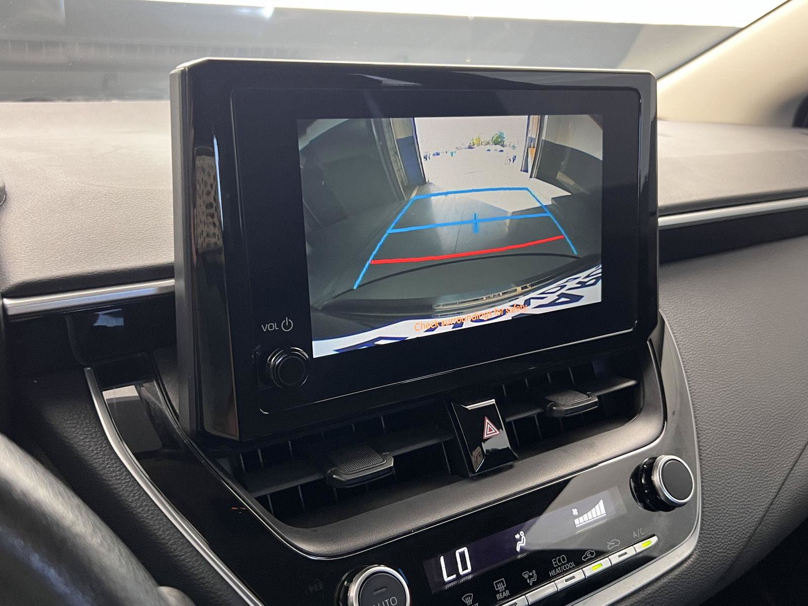 Used 2024 Toyota Corolla LE FWD image 3