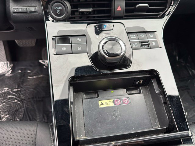 Used 2023 Subaru Solterra AWD image 24