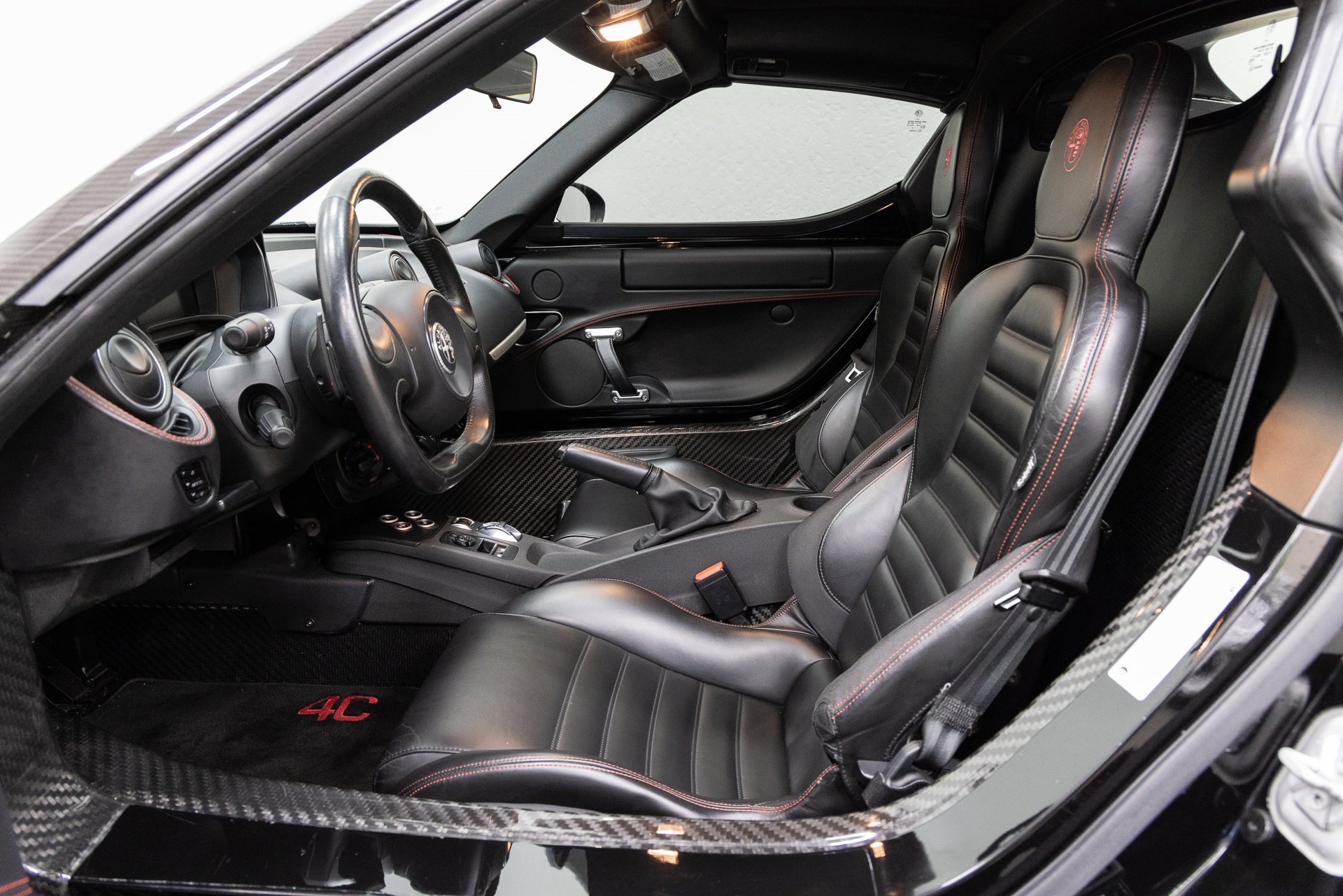 Used 2018 Alfa Romeo 4C Spider w/ Convenience Group - Spider image 6