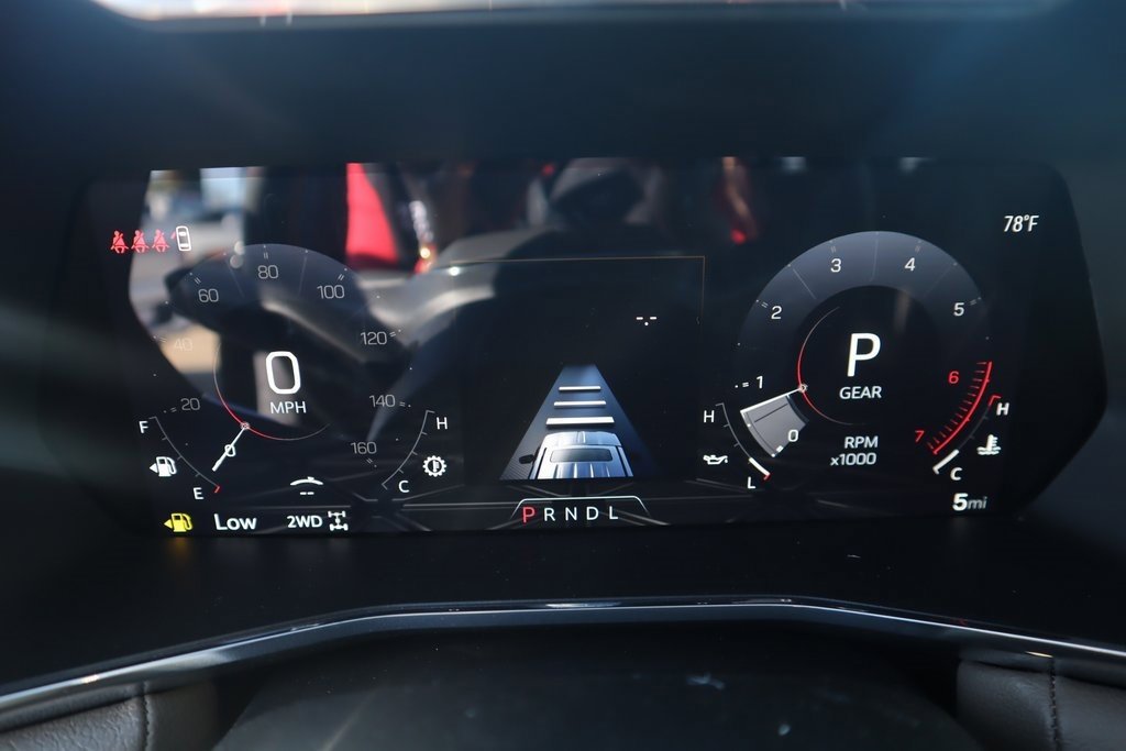 New 2026 GMC Canyon Denali image 4