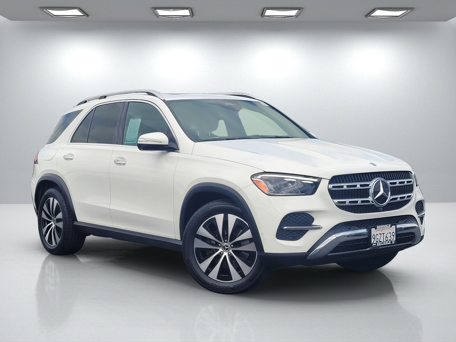 Used 2024 Mercedes-Benz GLE 350 4MATIC image 1