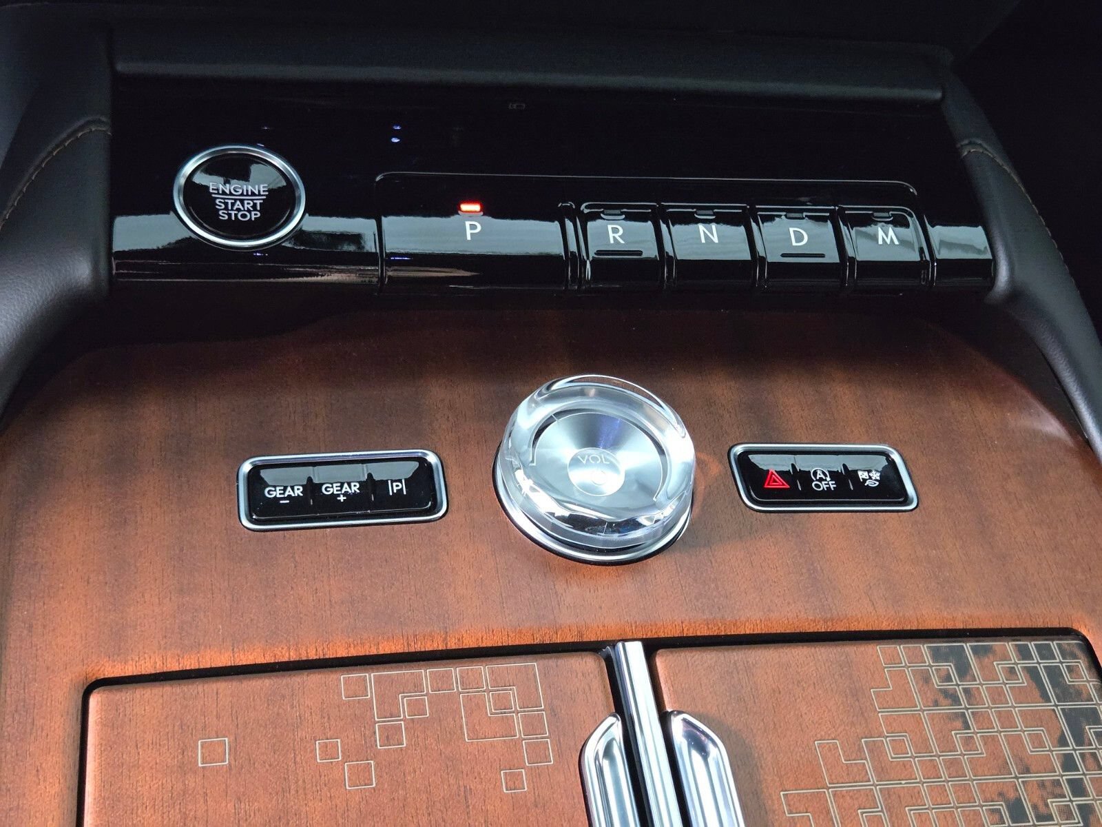 New 2027 Lincoln Navigator Black Label AWD/4WD image 29
