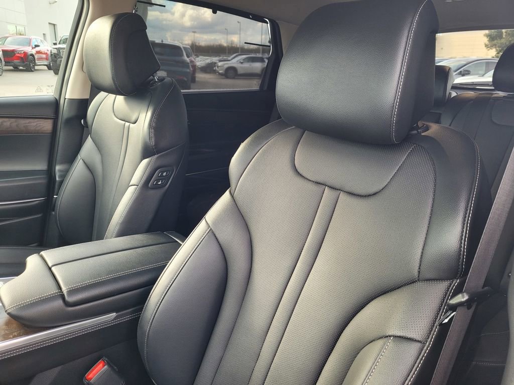 Used 2024 Genesis GV80 2.5T image 13