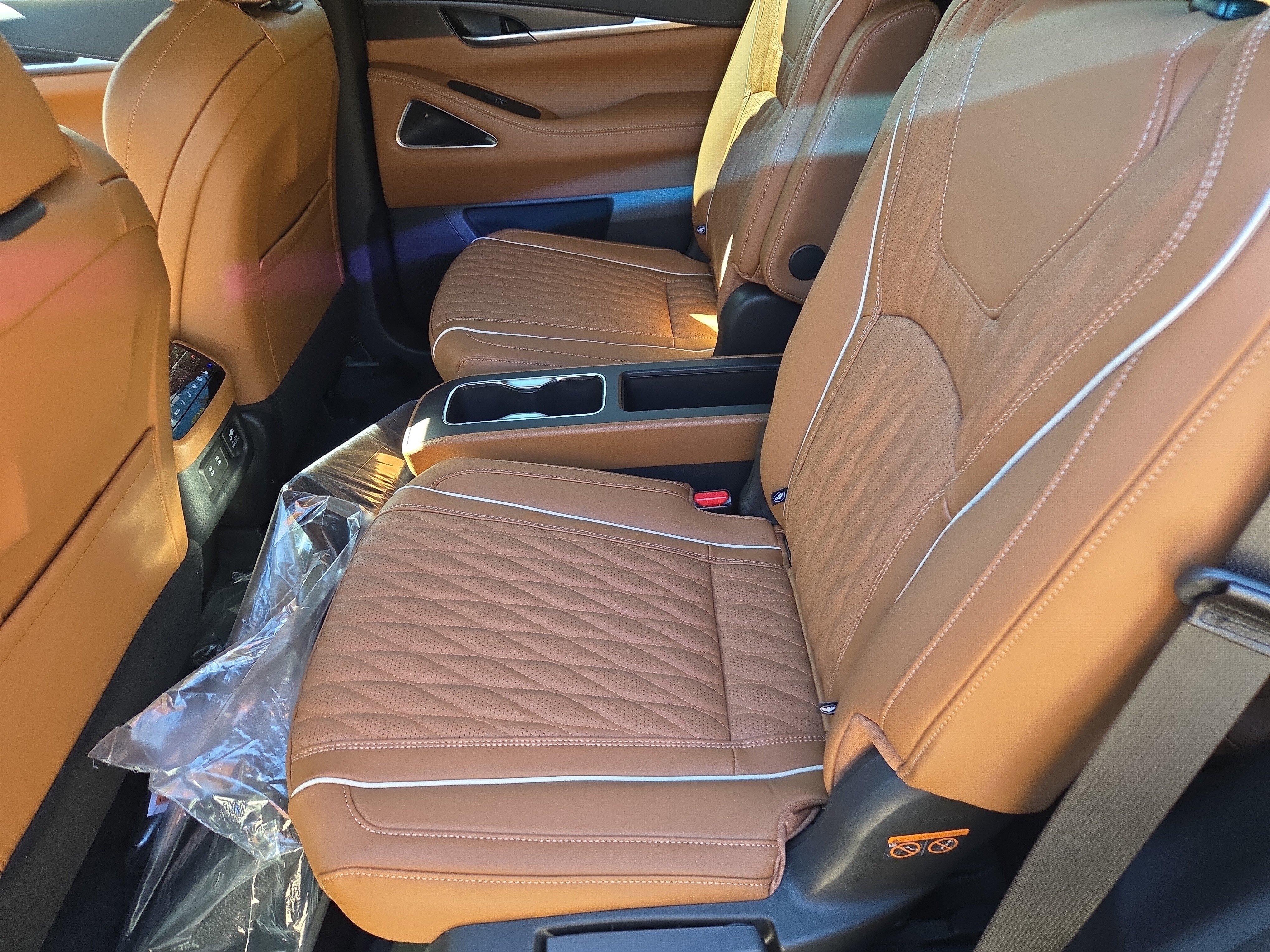 New 2026 INFINITI QX60 Autograph w/ Dark Cargo Package image 6