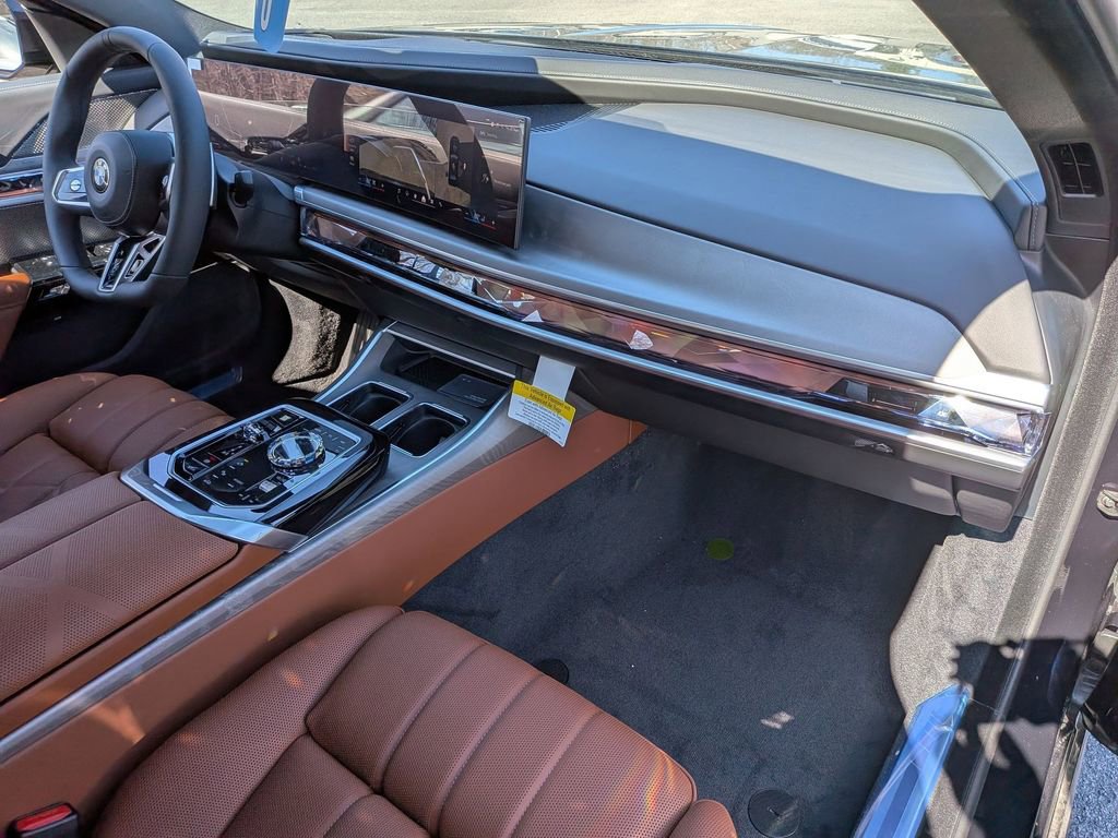 New 2026 BMW 760i xDrive w/ Executive Package image 25