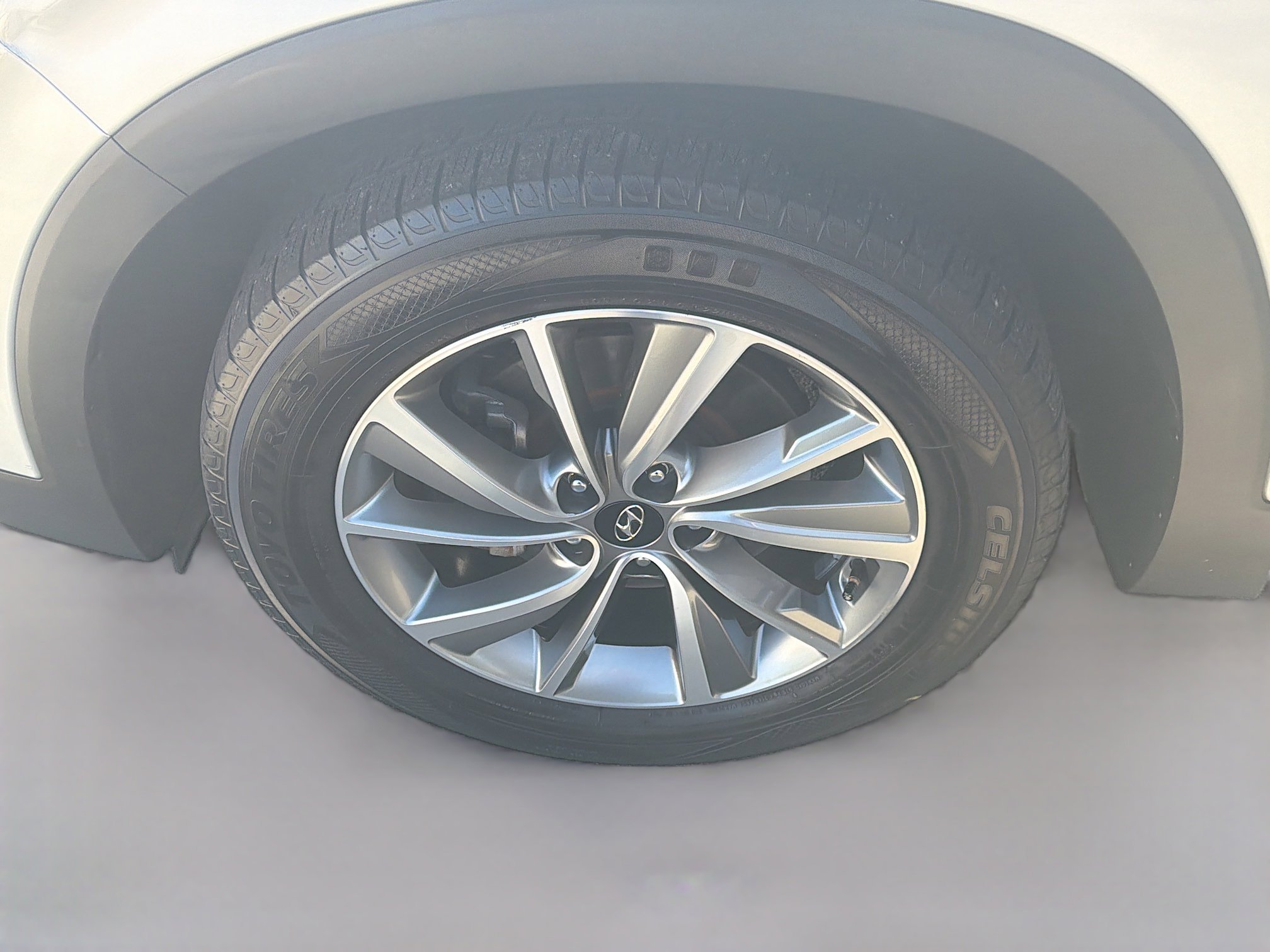 Used 2019 Hyundai Santa Fe SEL image 34