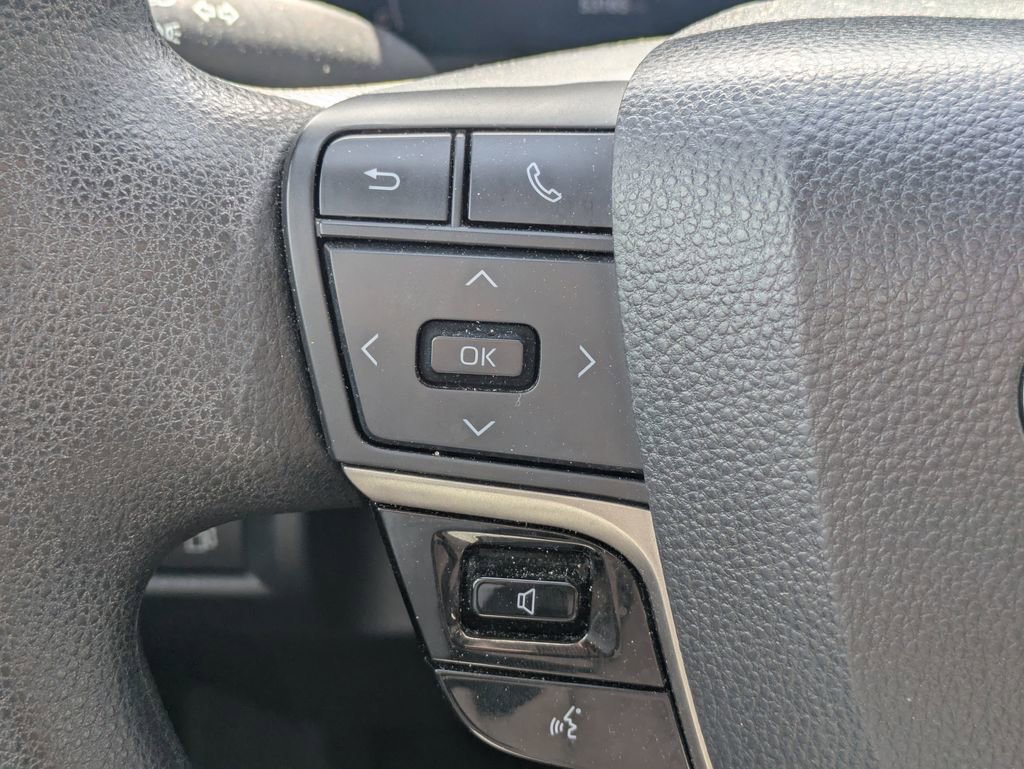 Used 2025 Toyota Camry LE FWD image 24