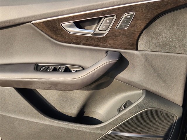 Used 2025 Audi Q7 2.0T Premium Plus w/ Premium Plus Package image 22