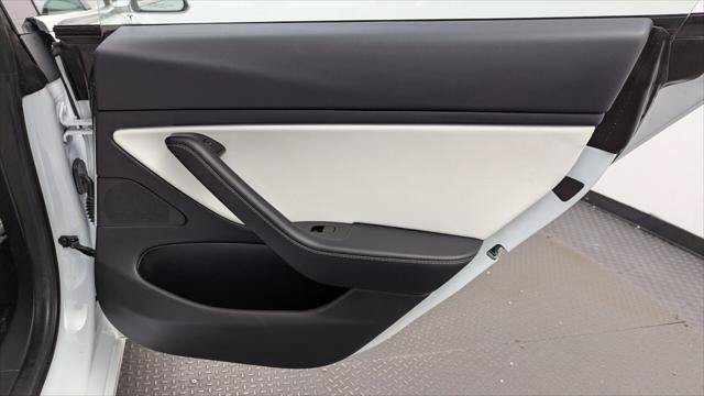 Used 2018 Tesla Model 3 Long Range AWD/4WD image 18