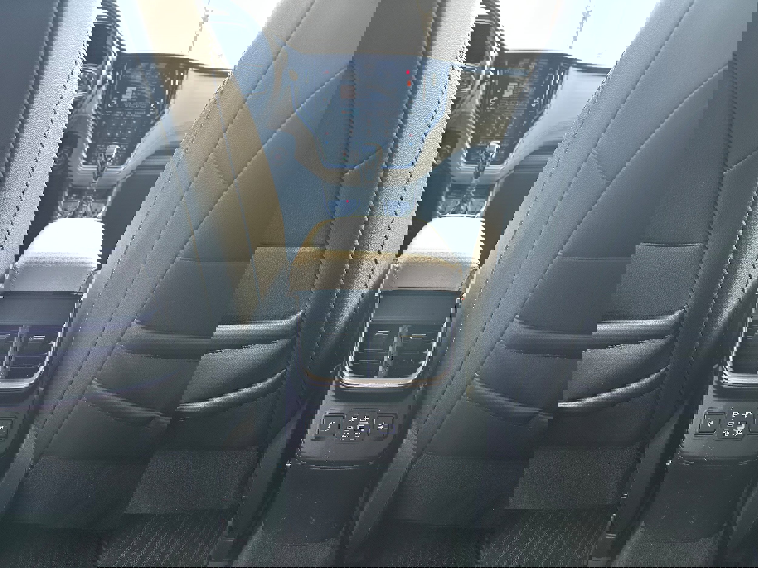 Used 2023 Subaru Outback Limited image 15