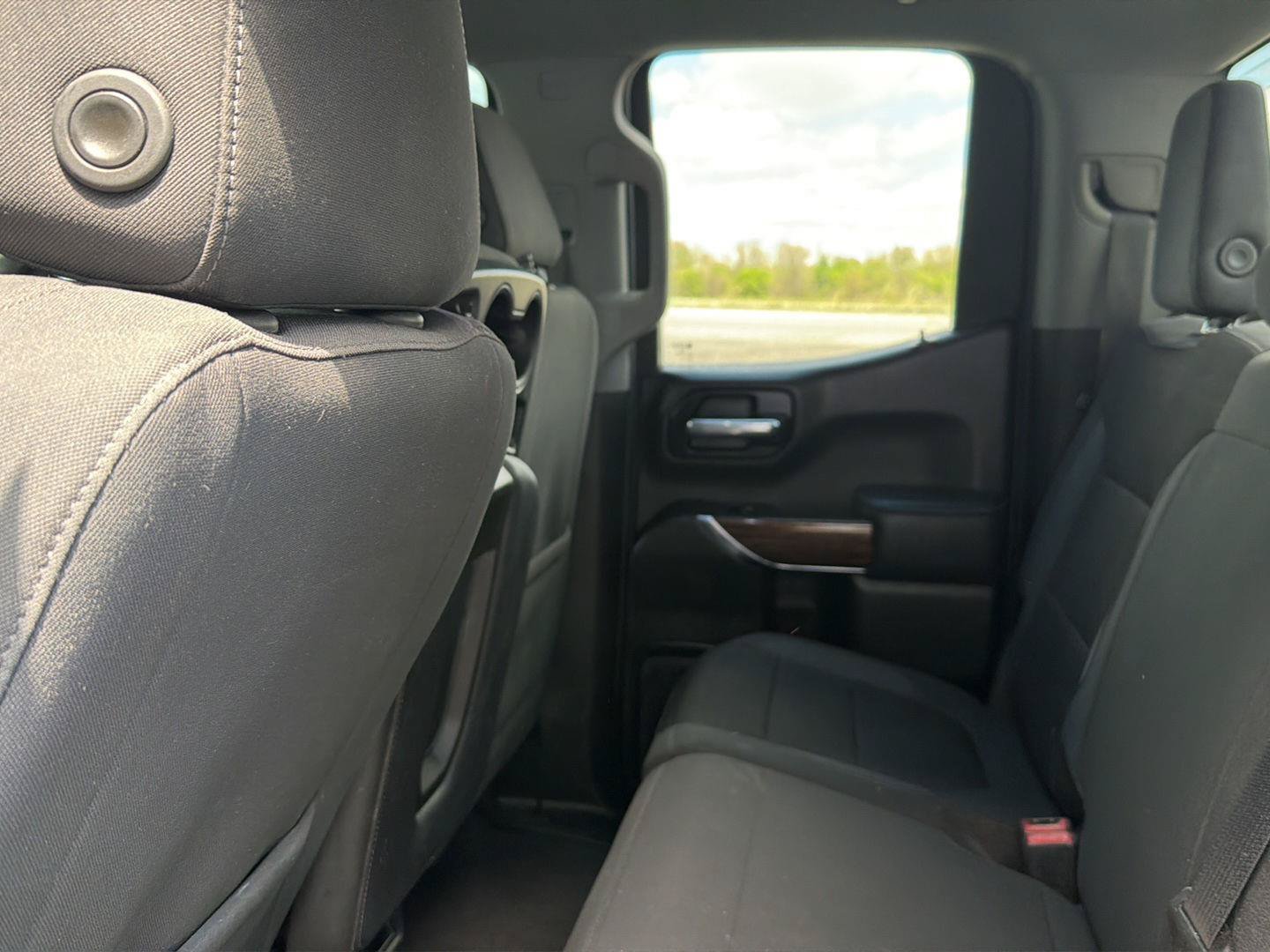 Used 2021 GMC Sierra 1500 SLE w/ Driver Alert Package I AWD/4WD image 19