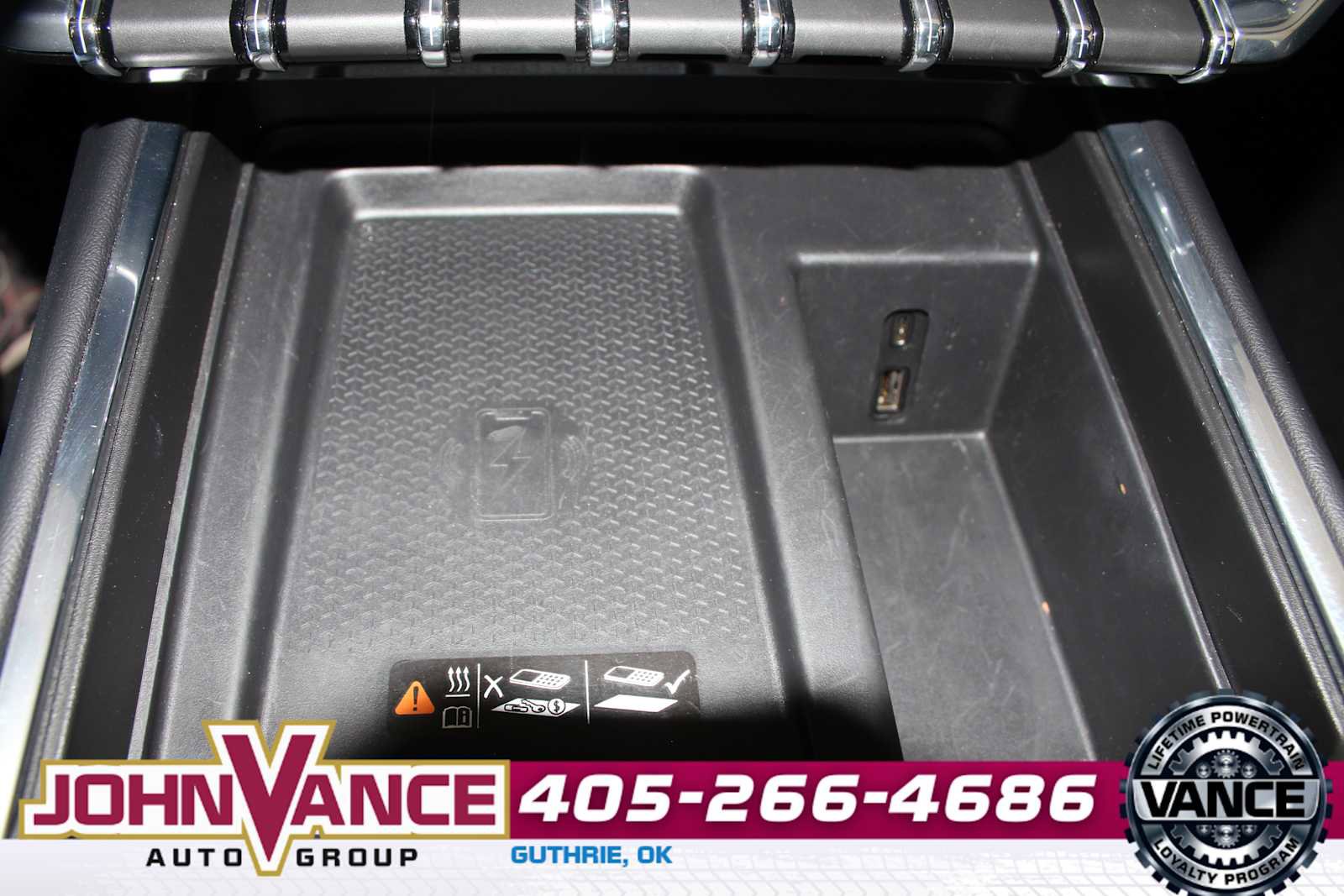 Used 2025 GMC Acadia Elevation image 36