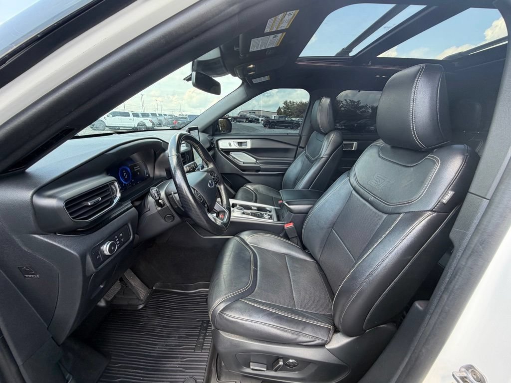 Used 2020 Ford Explorer ST w/ ST Street Pack AWD/4WD image 2