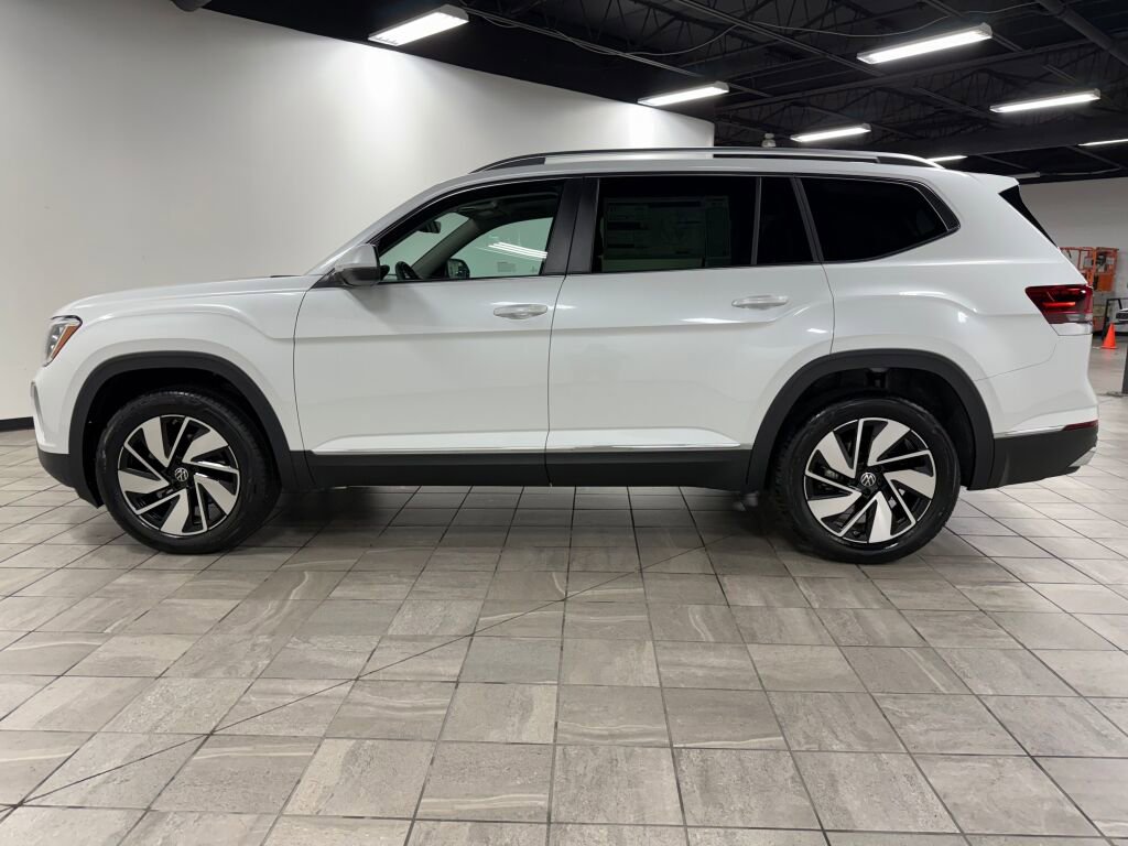 New 2026 Volkswagen Atlas SEL image 4