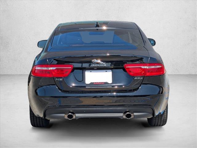 Used 2018 Jaguar XE Premium RWD image 7