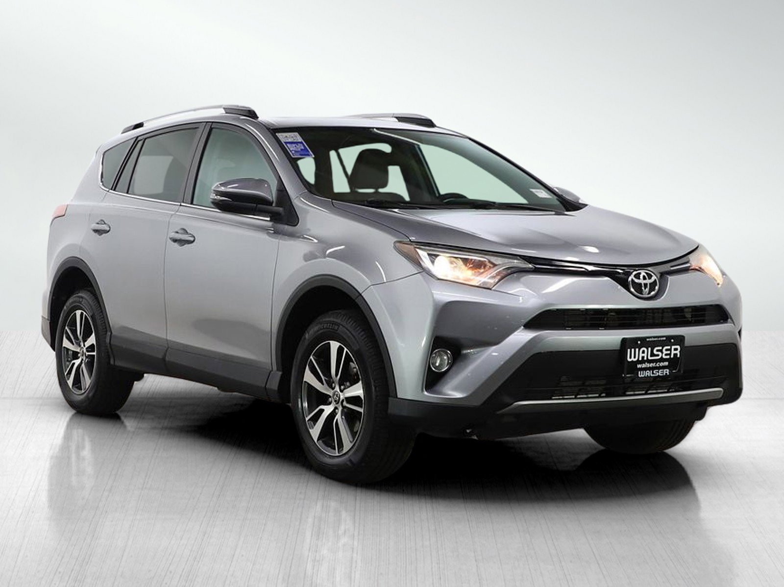 Used 2016 Toyota RAV4 XLE AWD/4WD image 7