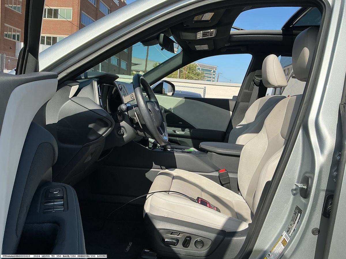 Used 2024 Lexus TX 350 FWD w/ Technology Package image 8