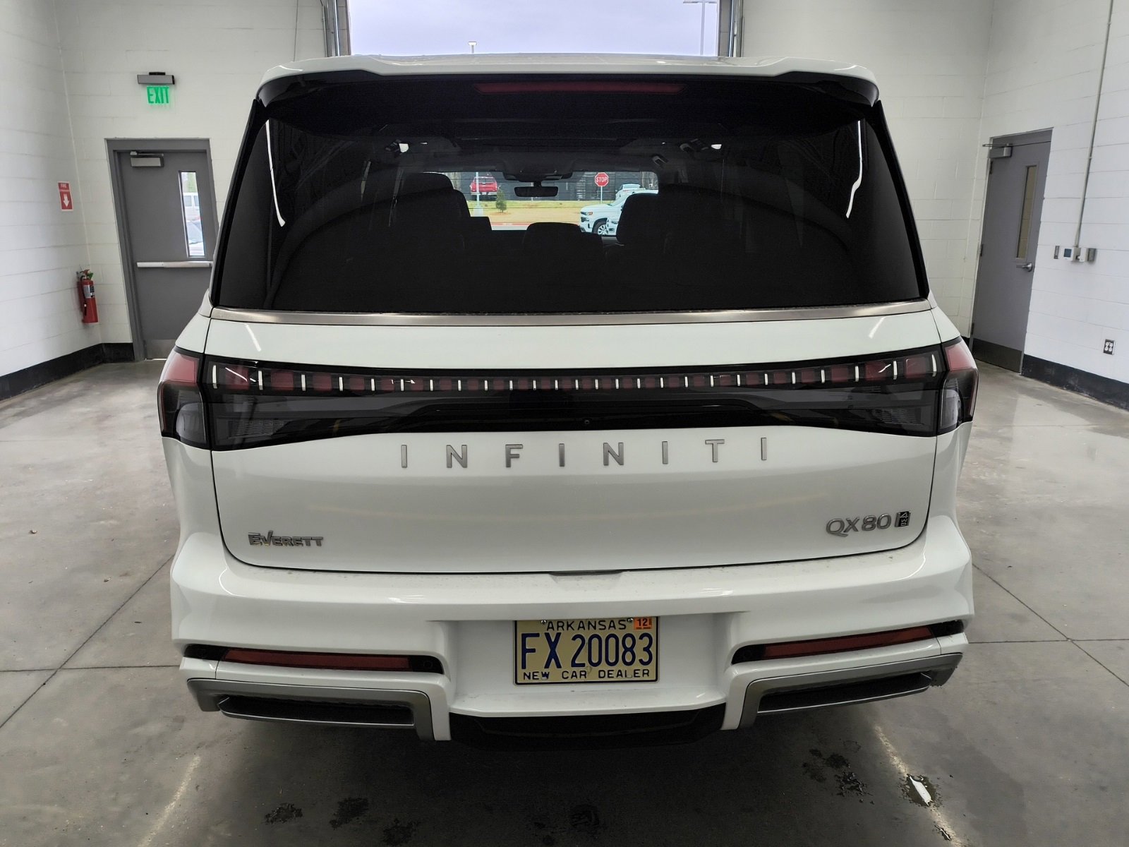 New 2025 INFINITI QX80 Luxe image 4