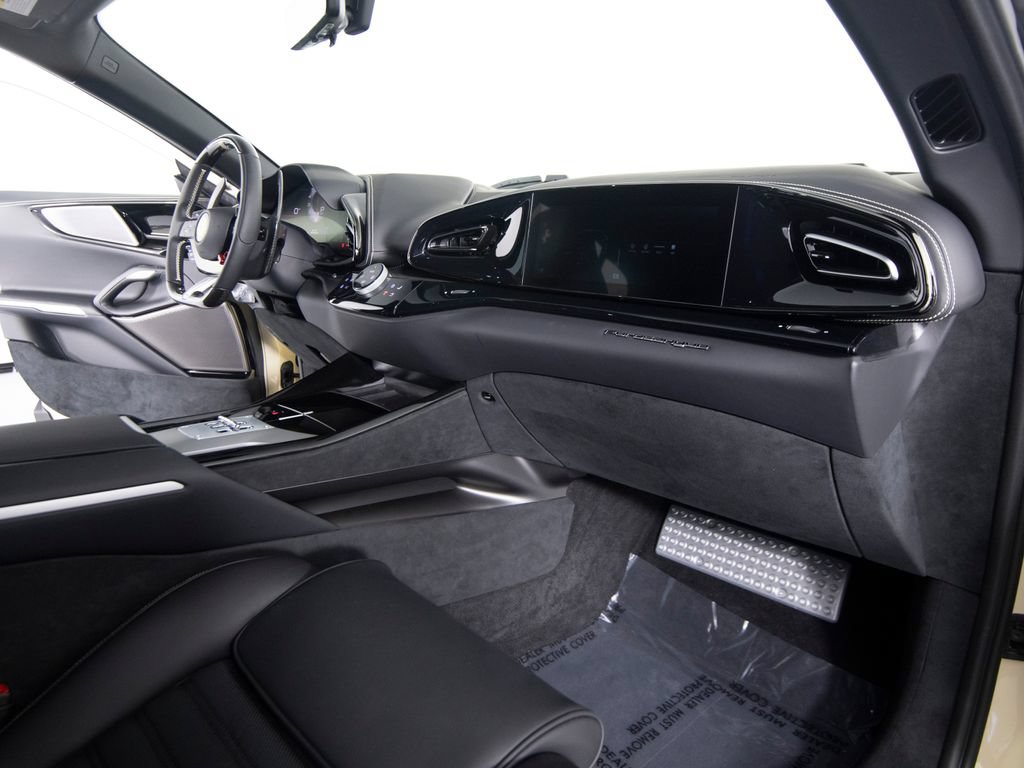 Used 2025 Ferrari Purosangue AWD/4WD image 32