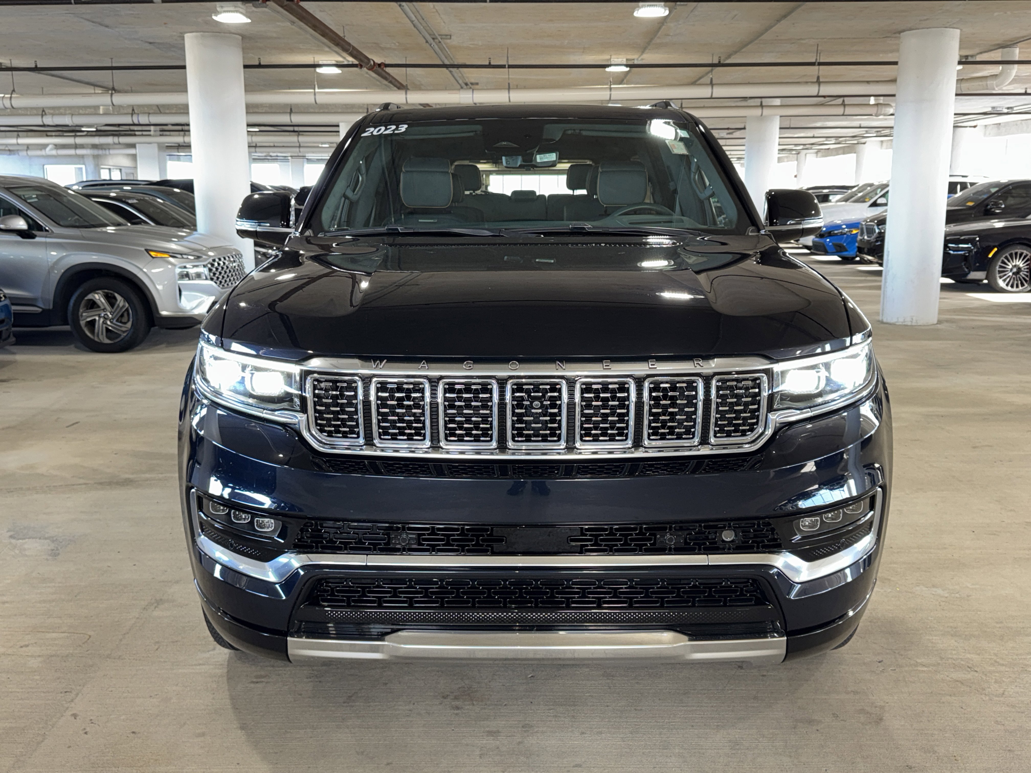 Used 2023 Jeep Grand Wagoneer Series III image 3