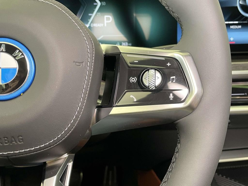 New 2026 BMW i7 xDrive60 w/ Executive Package AWD/4WD image 34