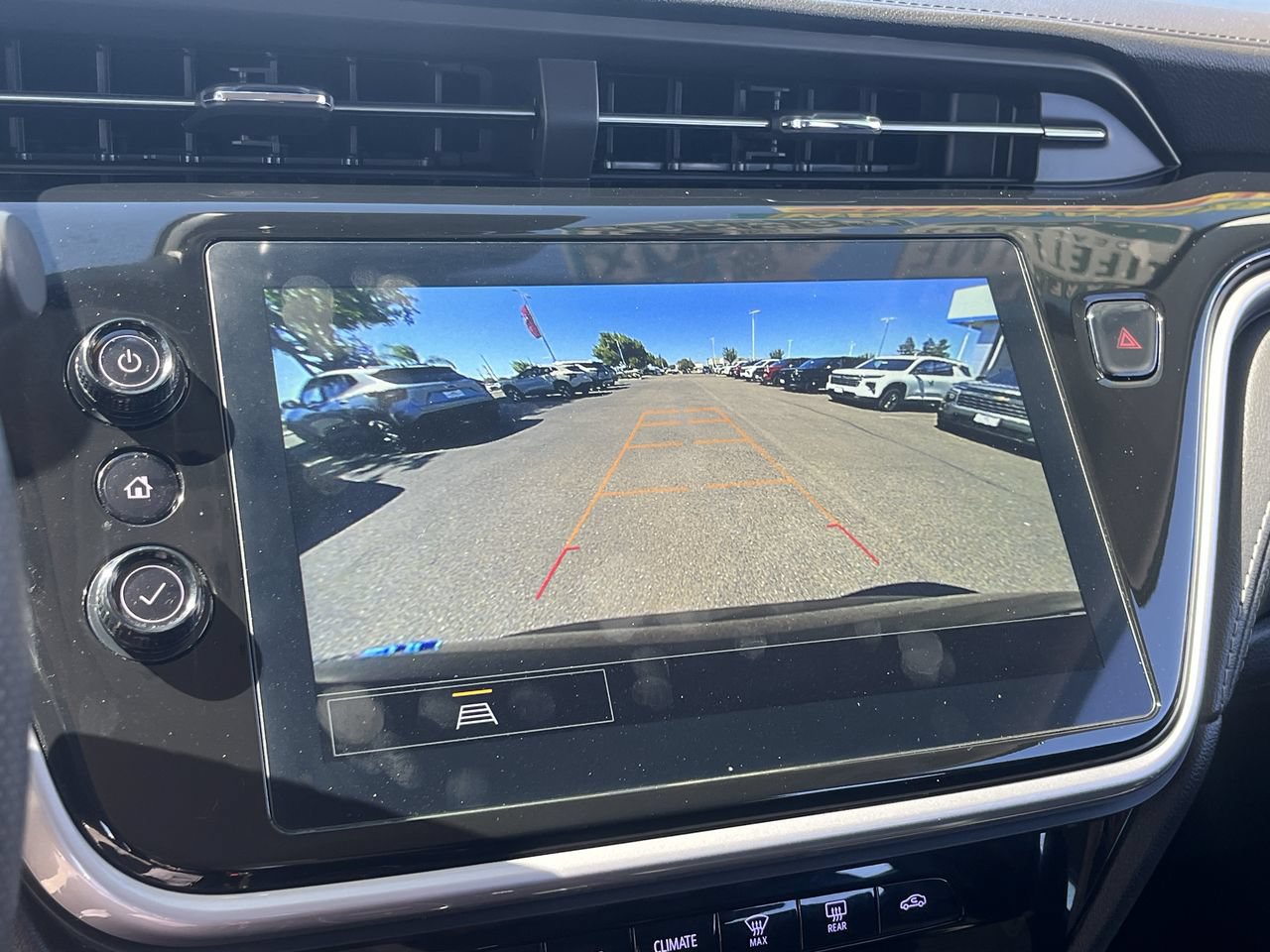 Used 2023 Chevrolet Bolt EUV LT w/ Driver Confidence Package FWD image 13