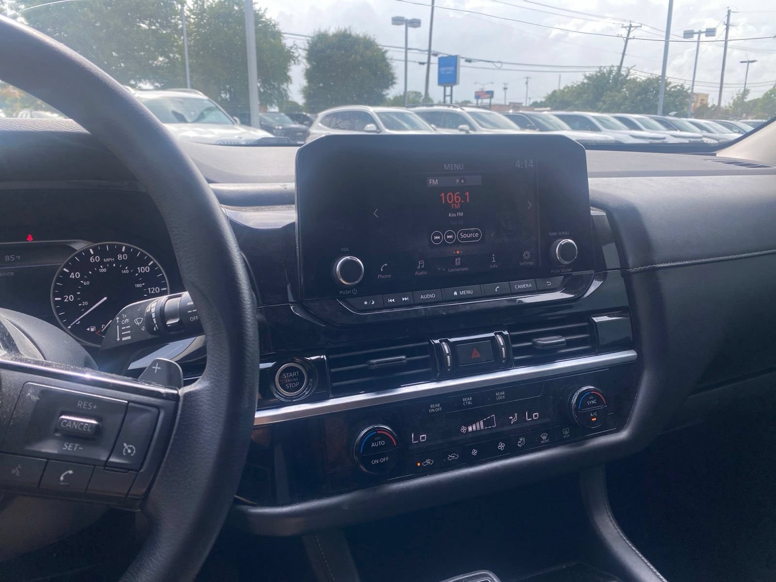 Used 2022 Nissan Pathfinder S FWD image 6
