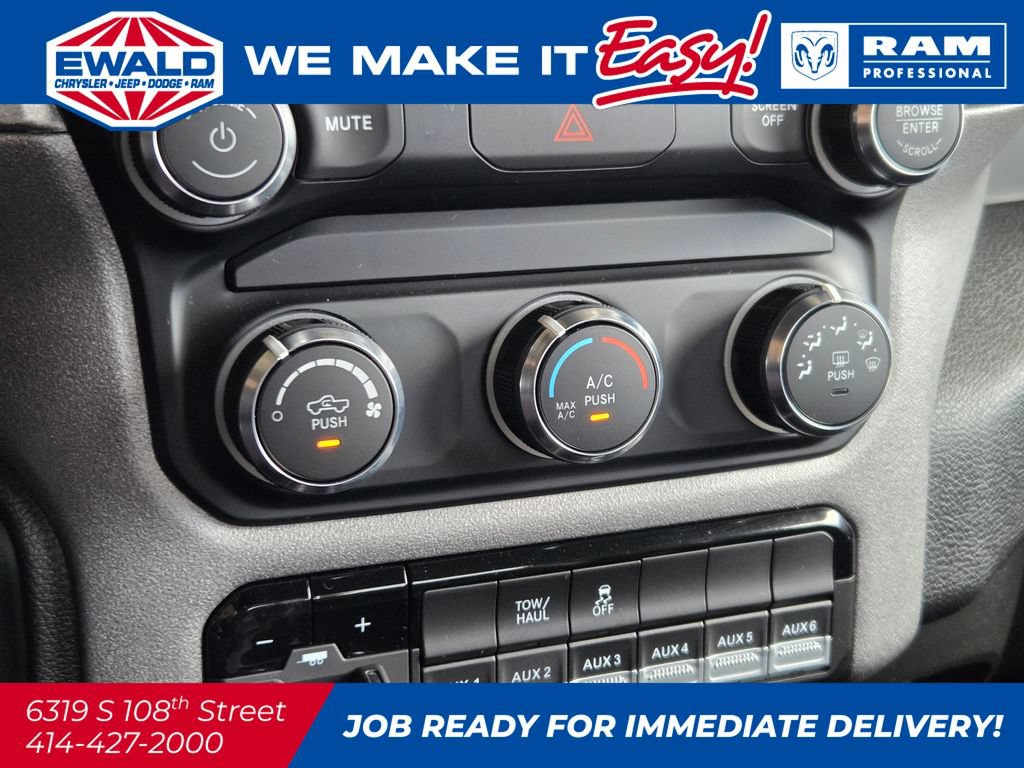 New 2024 RAM 2500 Tradesman w/ Chrome Appearance Group AWD/4WD image 8