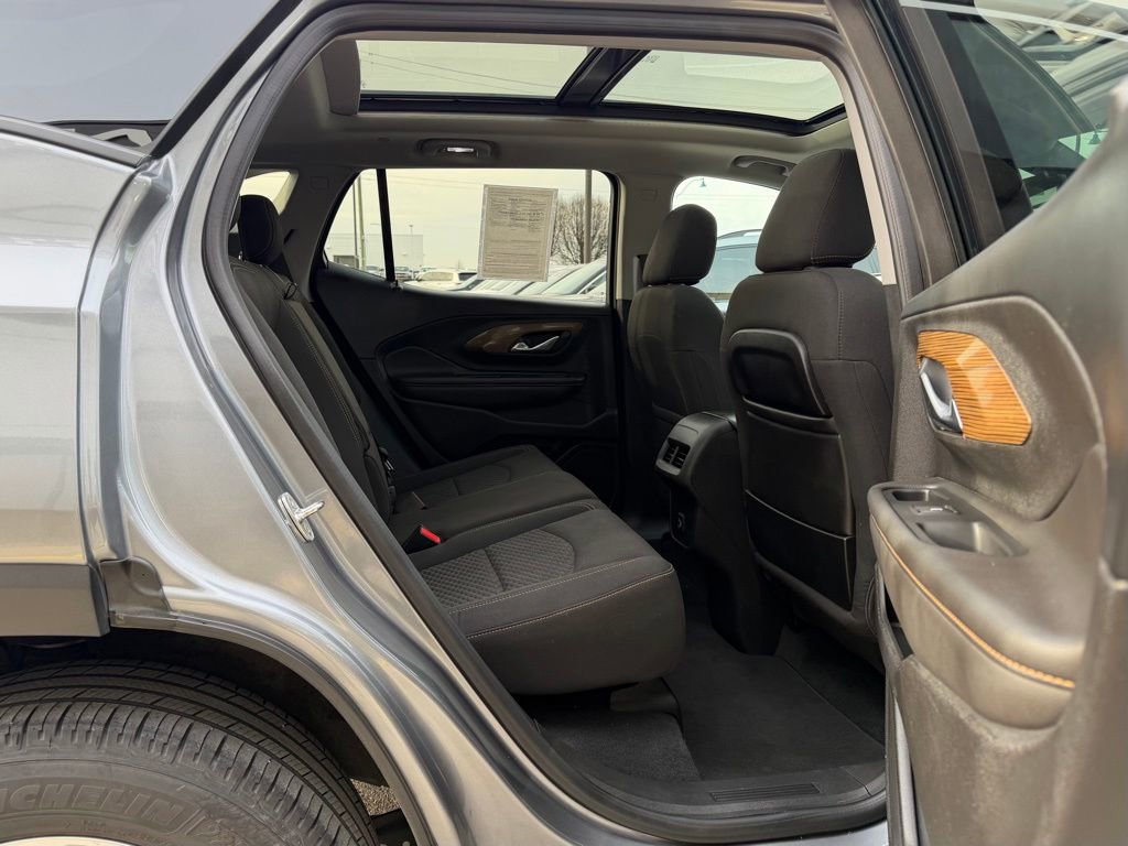 Used 2020 GMC Terrain SLE w/ Driver Convenience Package FWD image 23