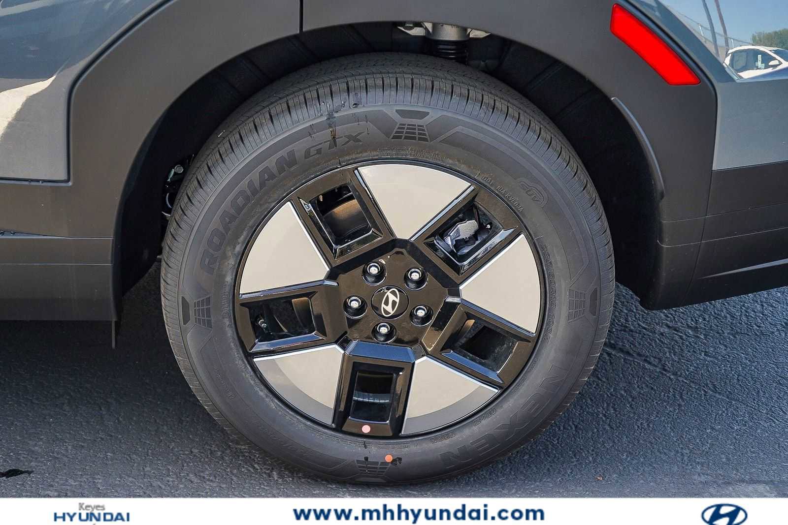 New 2026 Hyundai Santa Fe SE FWD image 11