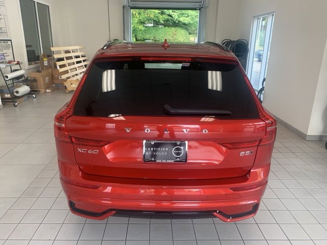 Certified 2023 Volvo XC60 B5 Plus image 5