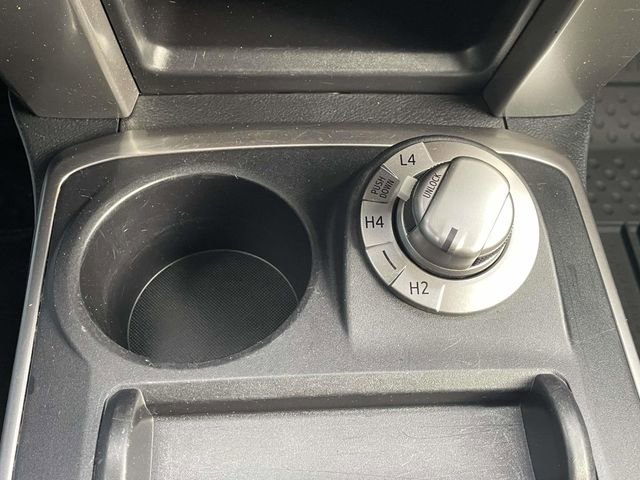 Used 2022 Toyota 4Runner SR5 Premium image 23