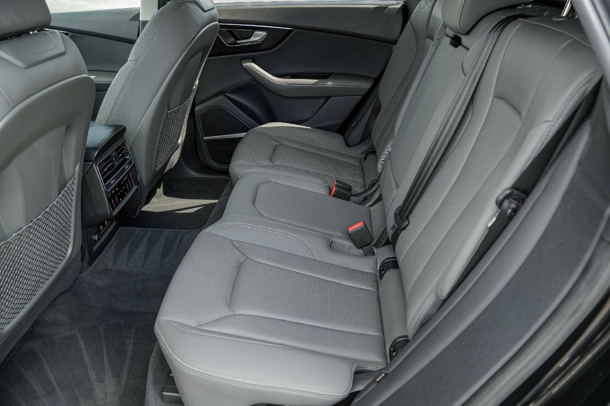 Certified 2024 Audi Q8 Premium Plus w/ Premium Plus Package image 28