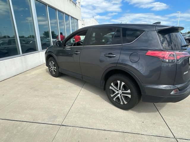 Used 2018 Toyota RAV4 LE w/ All Weather Liner Package AWD/4WD image 4