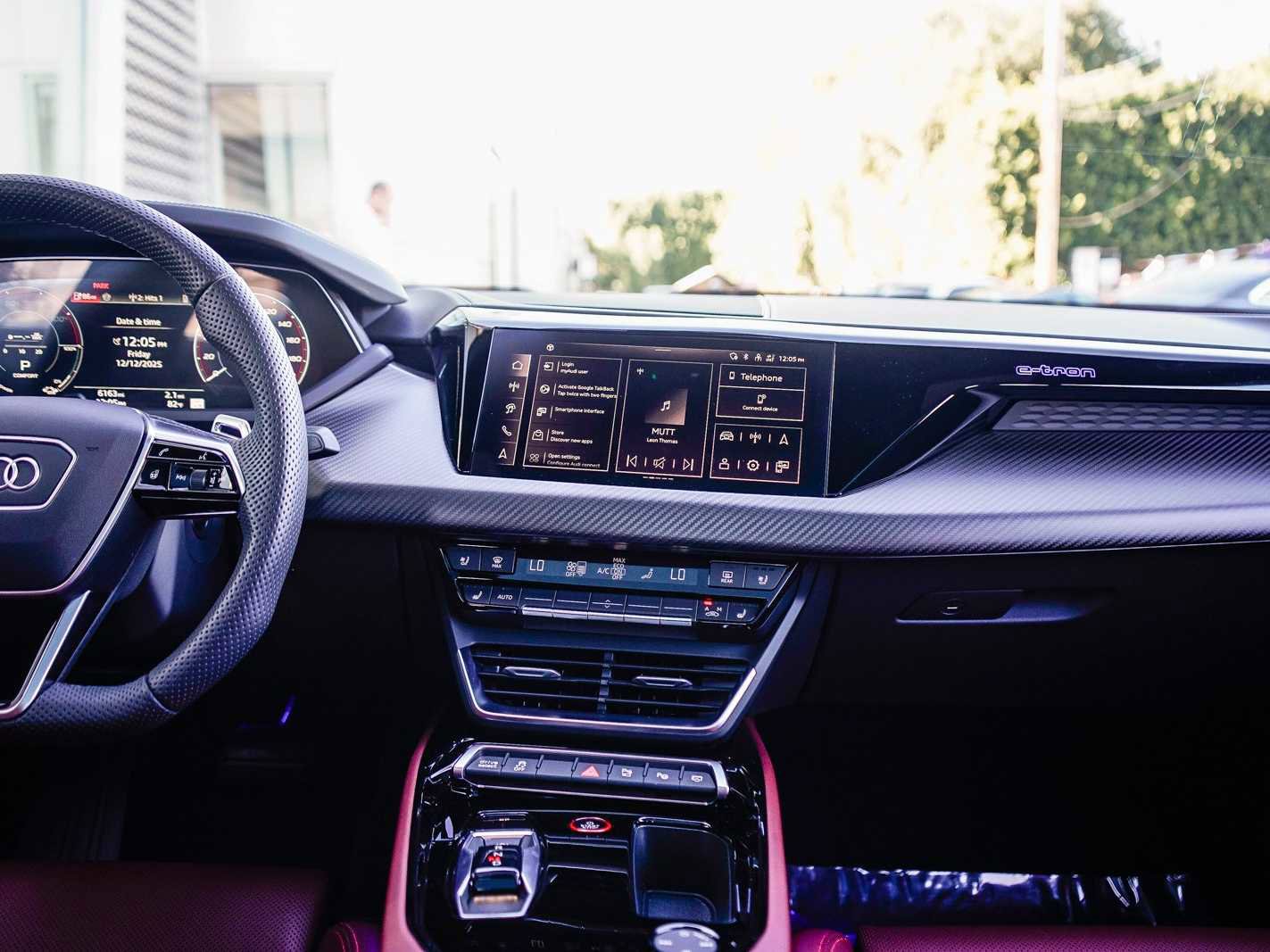 Used 2024 Audi e-tron GT Prestige w/ Prestige Package image 12