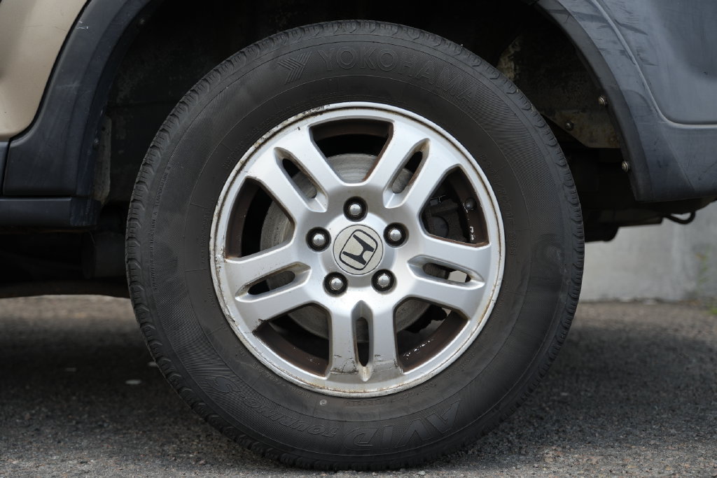 Used 2004 Honda CR-V EX image 14