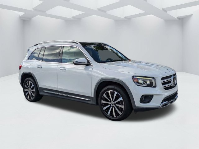 Used 2022 Mercedes-Benz GLB 250 image 2