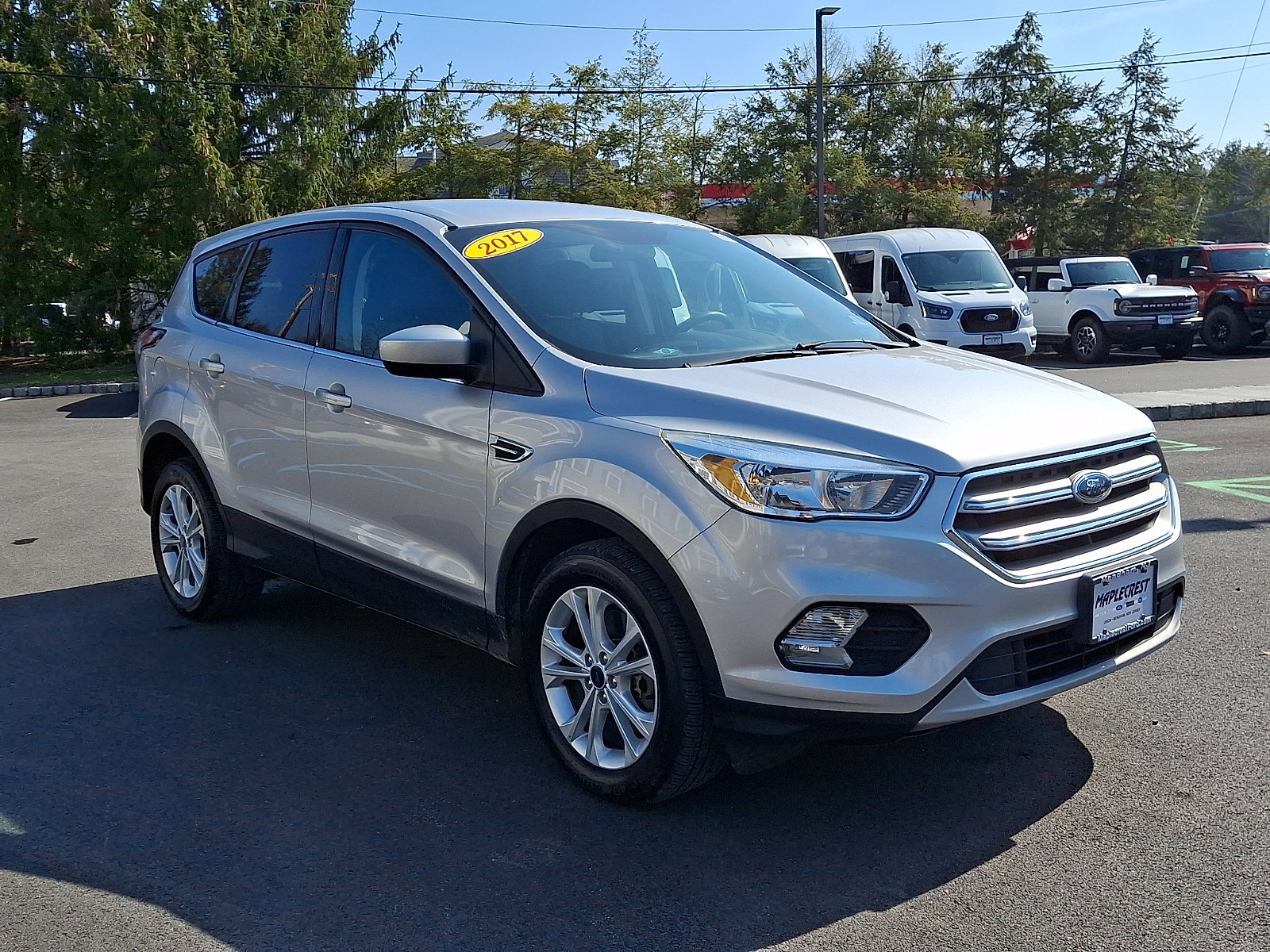 Certified 2017 Ford Escape SE w/ SE Cold Weather Package AWD/4WD image 3